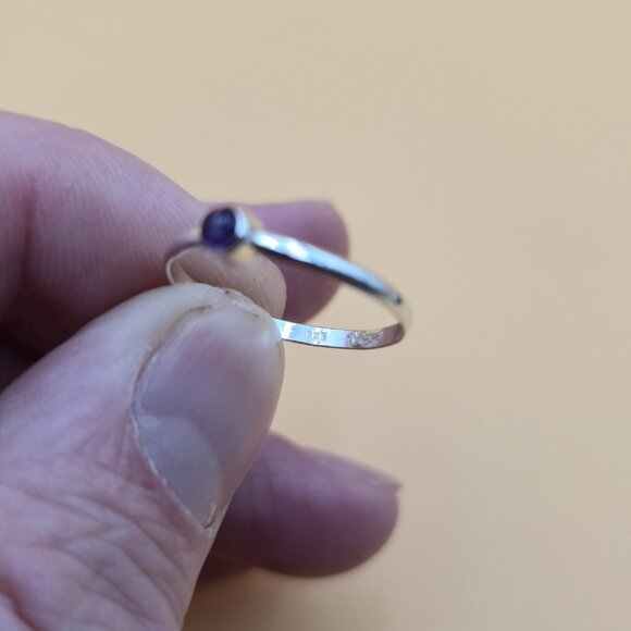 Size 8 Sterling Silver Small Uncut Amethyst Stone Band Ring A4769 - Picture 4 of 7